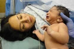 Ученые из Израиля доказали, что эпидуральная анестезия безопасна на любом этапе родов